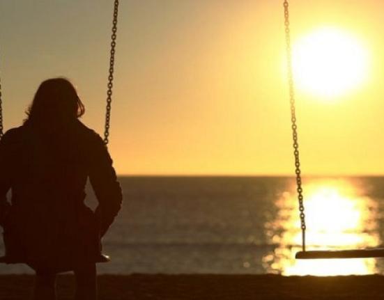 Τα 10 σημάδια που δείχνουν ότι κάποιος προχωρά στη ζωή χωρίς κανένα στήριγμα