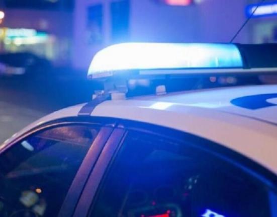 Βίαιο επεισόδιο στο Μουζάκι – Τρία άτομα στο νοσοκομείο μετά από επίθεση με μαχαίρι