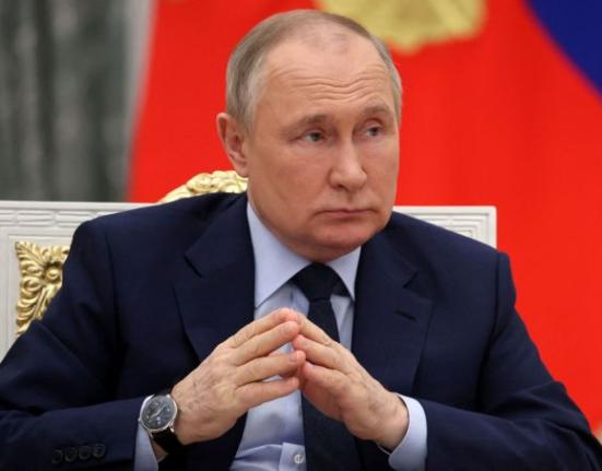 Ρωσία: Παρουσιάζει βίντεο που δείχνει συντρίμμια drone μετά επίθεση κατά του Πούτιν