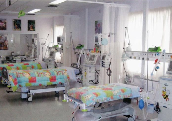 Ξεμένουν από ΜΕΘ τα παιδιατρικά νοσοκομεία - Έξαρση ιώσεων στα παιδιά