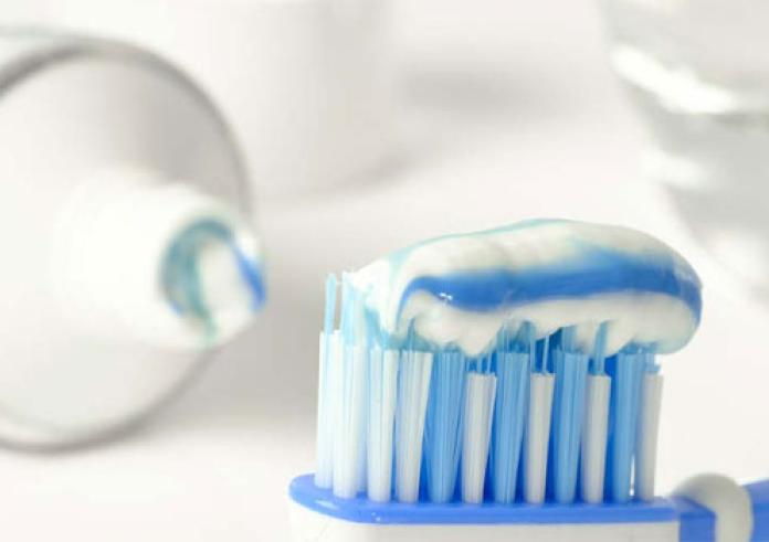 Κάθε πότε πρέπει να βουρτσίζεις τα δόντια σου; Σίγουρα όχι όσο συχνά νομίζεις