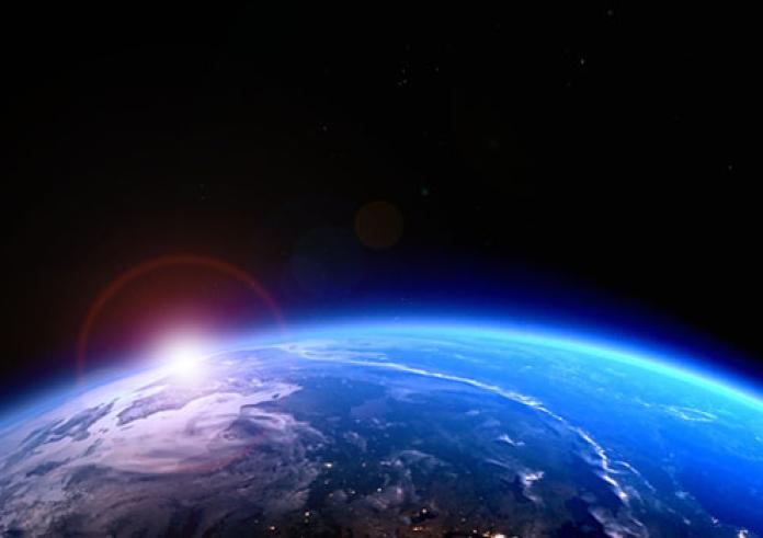 Eπιστήμονες του Γέιλ: Ψεκάστε τους πόλους της Γης για να σωθούμε