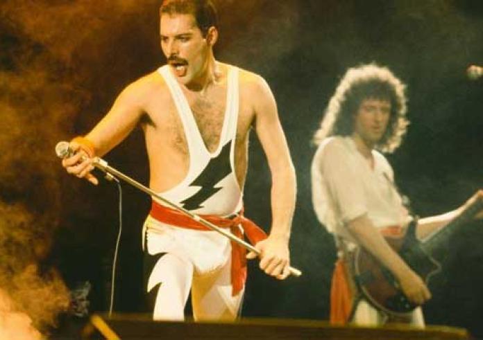 Freddie Mercury: 27 χρόνια από το θάνατο ενός θρύλου της Ροκ