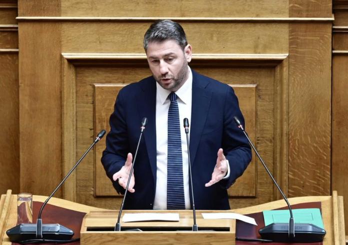 Τέμπη - Πρόταση δυσπιστίας: ΣΥΡΙΖΑ και ΠΑΣΟΚ κατέληξαν σε κοινό κείμενο – Την καταθέτει ο Ανδρουλάκης στη Βουλή