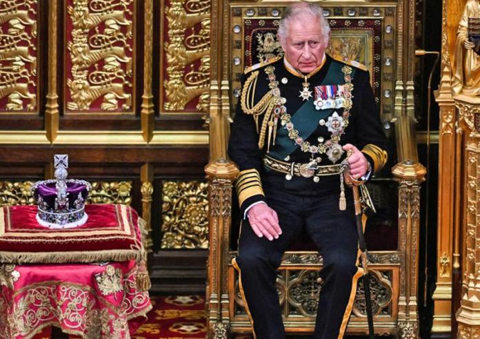 Βασιλιάς Κάρολος: Επιθετικός ο καρκίνος που αντιμετωπίζει - Ετοιμάζει τη διαδοχή του