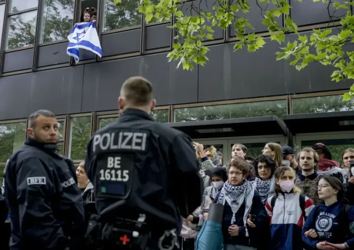 Γερμανία: Καταλήψεις στα Πανεπιστήμια, συνθήματα κατά του Ισραήλ