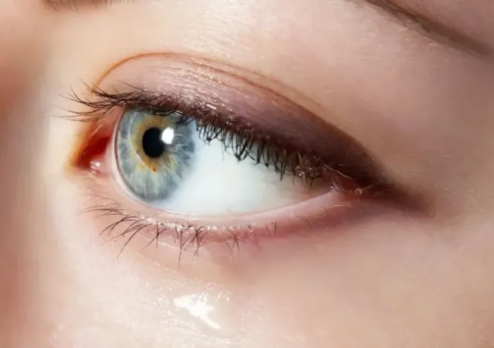 Υπάρχουν 3 ειδών δάκρυα: Τι ρόλο παίζουν στα μάτια και την όραση