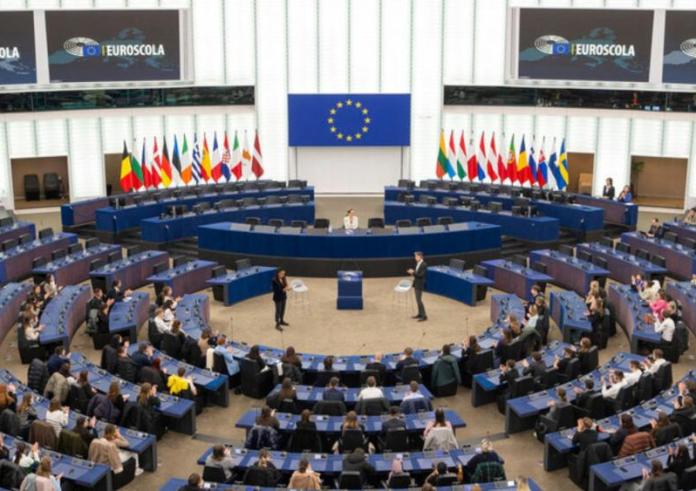 Ψήφισμα – κόλαφος του Ευρωκοινοβουλίου για το κράτος δικαίου στην Ελλάδα: Υποκλοπές, ελευθερία του Τύπου και Τέμπη στο επίκεντρο