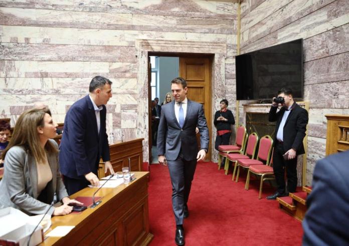 Κασσελάκης: Την Πέμπτη παρουσιάζει το πρόγραμμα του ΣΥΡΙΖΑ και την Παρασκευή παρουσιάζεται στο στρατό