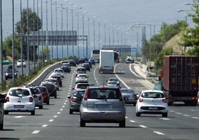 Τέλη κυκλοφορίας με τον μήνα για Πάσχα στην επαρχία με αυτοκίνητο