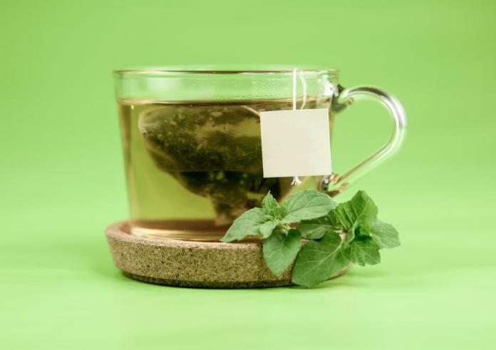 Πράσινο τσάι: Όλη η αλήθεια για το αν βοηθάει ή όχι την υγεία σου