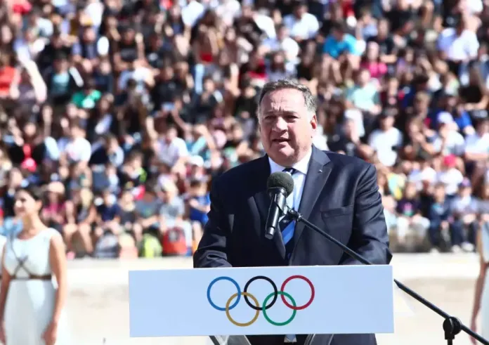 Ολυμπιακή Φλόγα: Live Streaming η τελετή παράδοσης για το Παρίσι 2024 από το Παναθηναϊκό Στάδιο