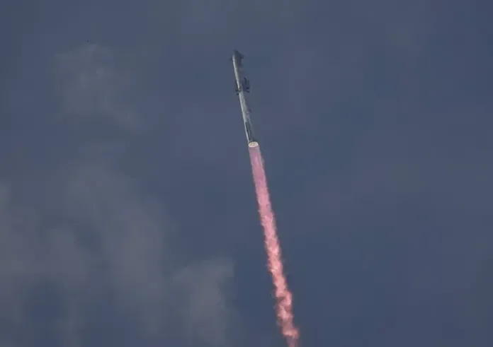 Καταστράφηκε ο πύραυλος Starship του Μασκ κατά την είσοδό του στην ατμόσφαιρα