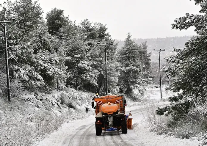 Προειδοποίηση προς τους οδηγούς λόγω της χιονόπτωσης στο Γωνιανό φαράγγι