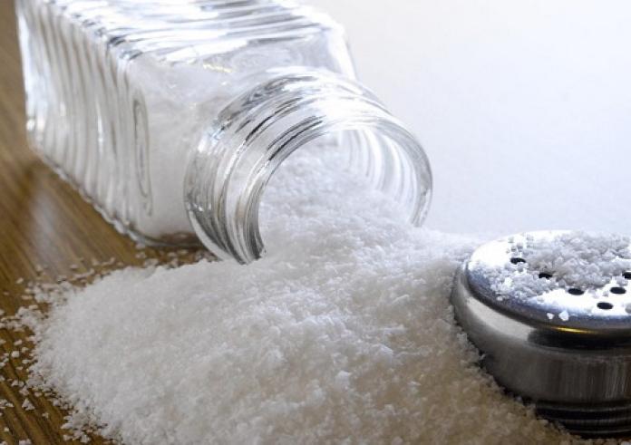 Λαχτάρα για αλάτι: Τι θέλει να σου πει το σώμα σου