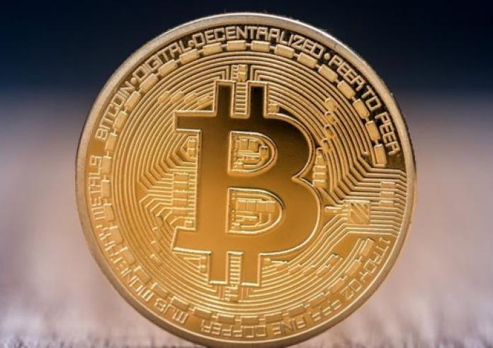 Bitcoin: Συνεχίζει την ξέφρενη πορεία του στις αγορές – Ξεπέρασε και τα 72.000 δολάρια