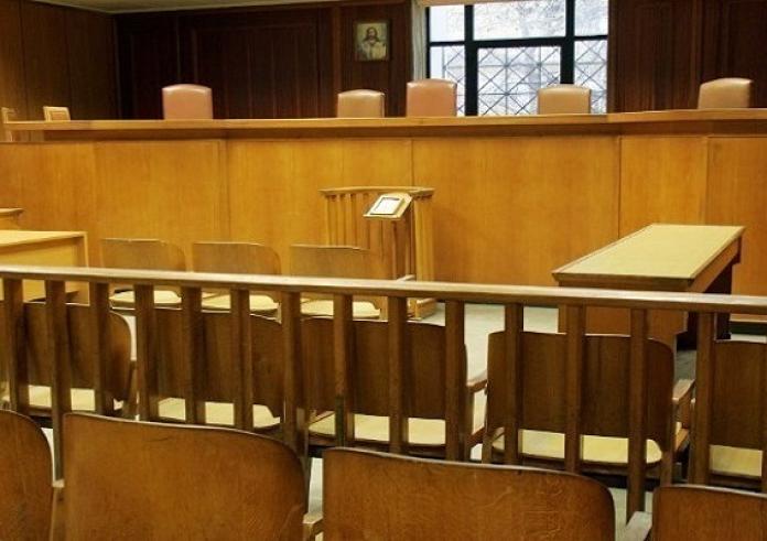 Στο δικαστήριο γνωστός σκηνοθέτης για την καταγγελία από ηθοποιό για βιασμό - Ανάμεσα στους μάρτυρες η Μαρία Τζομπανάκη