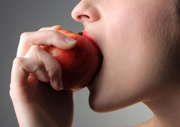 Χάστε 4 κιλά και κάψτε το λίπος στην κοιλιά με αυτό το φρούτο – Καταναλώστε το πριν το γεύμα