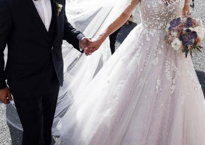 Αχαΐα: Πεθερά έπιασε τη νύφη με τον εραστή της στο γλέντι του γάμου