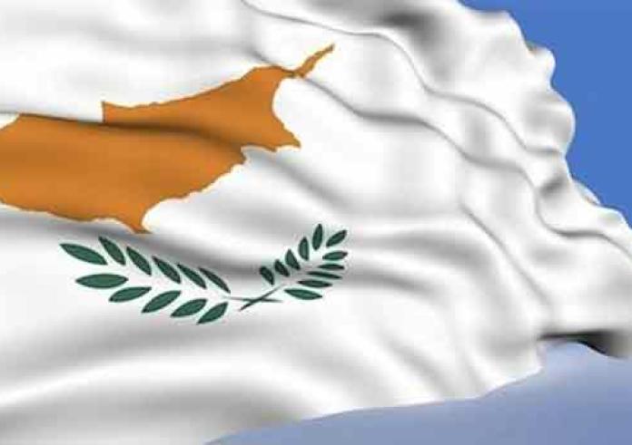 Κύπρος: 49 χρόνια από το στρατιωτικό πραξικόπημα - Ήχησαν σειρήνες