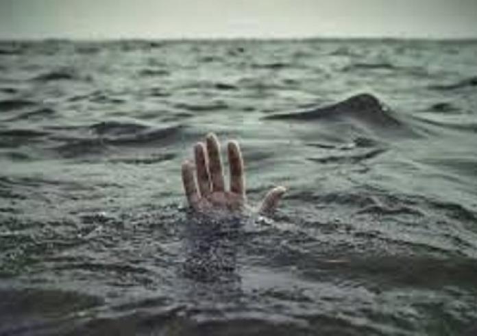 Χανιά: 60χρονος τουρίστας έχασε τη ζωή του στην παραλία – Τον ανέσυραν νεκρό από το νερό