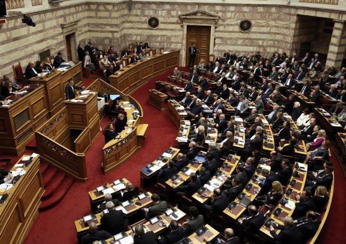 Boυλή: Ψηφίζεται το βράδυ το νομοσχέδιο για τα ομόφυλα ζευγάρια