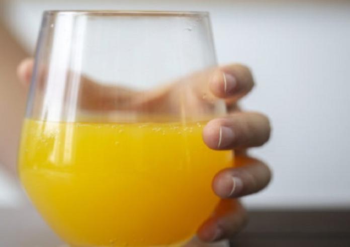 Πέντε λόγοι που θα σε πείσουν να πίνεις χυμό πορτοκάλι κάθε μέρα