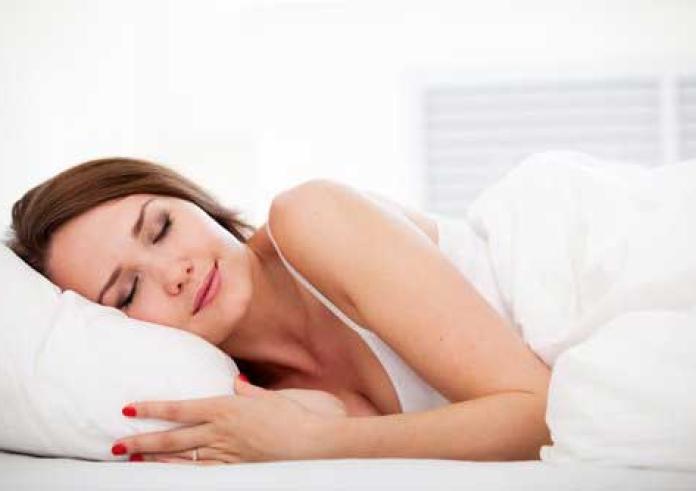 Τι να σκέφτεστε για να σας πάρει πιο γρήγορα ο ύπνος