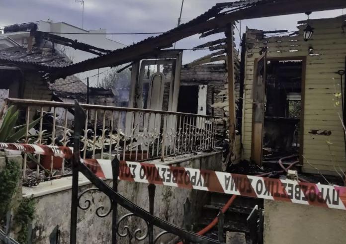 Τραγωδία στη Ζάκυνθο: Νεκρά δύο αδέλφια μετά από φωτιά σε ξύλινη οικία
