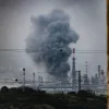 Επίθεση του Ιράν στο «διαμάντι» του Ισραήλ: Στις φλόγες το κρίσιμο διυλιστήριο στη Χάιφα
