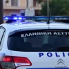 Σοκαριστική εισβολή: 65χρονος απειλεί υπαλλήλους του ΕΦΚΑ στην Ομόνοια με στυλιάρι