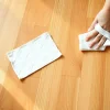 Πώς να προστατέψετε τα ξύλινα πατώματα από τις γρατζουνιές