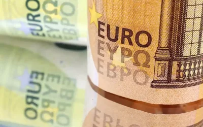 Κύπρος: Μαθητής πήγε στο σχολείο του με 15.000 ευρώ και τα μοίραζε σε συμμαθητές του