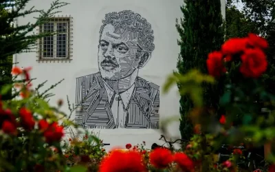 Ο Βασίλης Τσιτσάνης γεννήθηκε και πέθανε σαν σήμερα