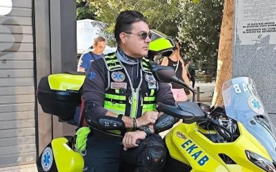 Θλίψη στο ΕΚΑΒ: Πέθανε ο Δημήτρης Μητρόπουλος – Ο διασώστης που πάλεψε 49 μέρες στη ΜΕΘ
