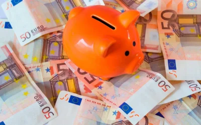 Αυξήσεις κατώτατου μισθού: Πώς επηρεάζονται 24 επιδόματα από 1η Απριλίου