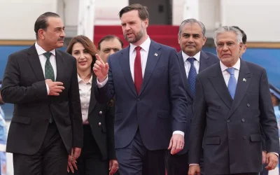 Διπλωματικό Θρίλερ στο Ισλαμαμπάντ: Οι ΗΠΑ 'καθαρίζουν' τα Στενά του Ορμούζ ενώ συνεχίζονται οι επαφές