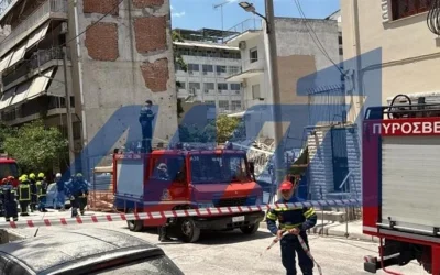 Κατάρρευση πολυκατοικίας στα Πετράλωνα, πληροφορίες για εγκλωβισμένους – Οι πρώτες εικόνες