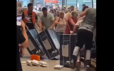 Γαλλία: Πανικός σε κατάστημα κλιματιστικών λόγω ακραίου καύσωνα