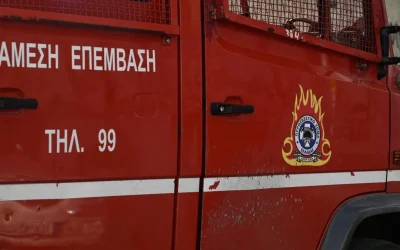 Φωτιά σε οκταώροφο ξενοδοχείο στην πλατεία Κάνιγγος: Δραματικές ώρες με εγκλωβισμένους στα μπαλκόνια