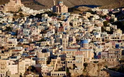 Η Ελλάδα κερδίζει έδαφος στις διεθνείς τουριστικές αγορές: Στους ταχύτερα αναπτυσσόμενους προορισμούς