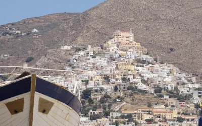 Σύρος: Το ελληνικό νησί που κατέχει την 4η θέση παγκοσμίως στη λίστα «2026 Island Hot List»
