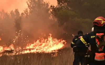 Τραγική εξέλιξη στη φωτιά στο Ρέθυμνο: Δύο νεκροί πυροσβέστες και εκκενώσεις χωριών