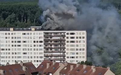 Φωτιά σε δεκαόροφο κτίριο στην Αμβέρσα: Πληροφορίες για αρκετούς νεκρούς