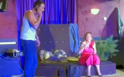 Ακρίδα διακόπτει την παράσταση του Τάσου Ιορδανίδη και της Θάλειας Ματίκα: Γέλια και πανικός στο Κιλκίς