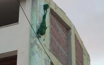 Συναγερμός στο Μαρούσι: Κατάρρευση μεσοτοιχίας οικοδομής σε αυλή μονοκατοικίας – Τραυματίστηκε ο ιδιοκτήτης