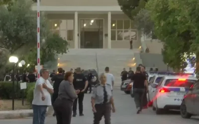 Φωτιά στο Σισμανόγλειο: Πανικός και εκκένωση στο Μαρούσι