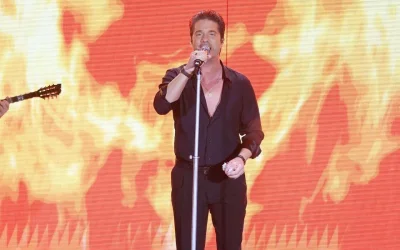 Άγριο ξέσπασμα Οικονομόπουλου σε συναυλία: «Κλείσατε και τα μικρόφωνα»