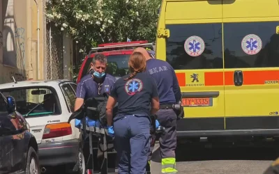 Τραγωδία στα Πατήσια: Νεκρή γυναίκα από φωτιά σε διαμέρισμα. Στο νοσοκομείο ο σύζυγός της