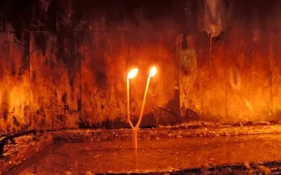 Απίστευτο σκηνικό σε εκκλησία στην Αθήνα: Ιερέας εντόπισε νεαρό ζευγάρι σε ερωτικές περιπτύξεις